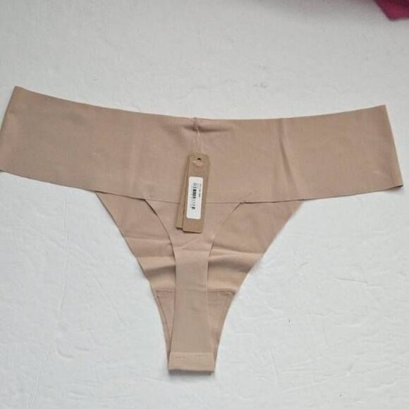 2 PAIR SKIMS panty Nwt - Picture 4 of 12